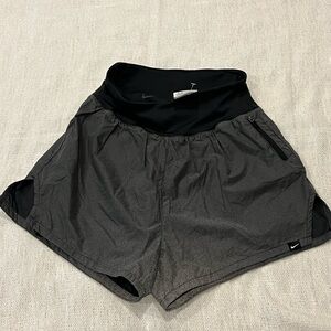 Nike Women's XS run division reflective Shorts